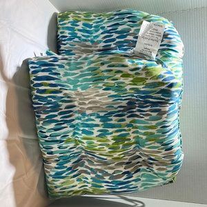 Pillow perfect Make It Rain chair pads indoor/outdoor qty 2